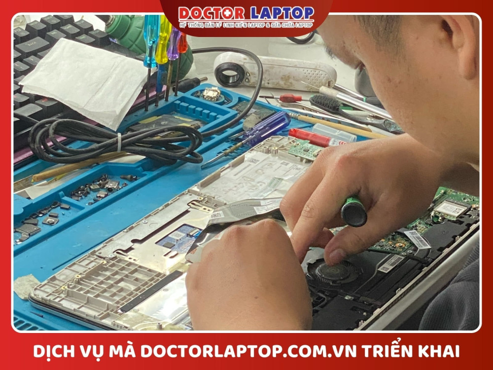 Thay bàn phím macbook chính hãng - 11