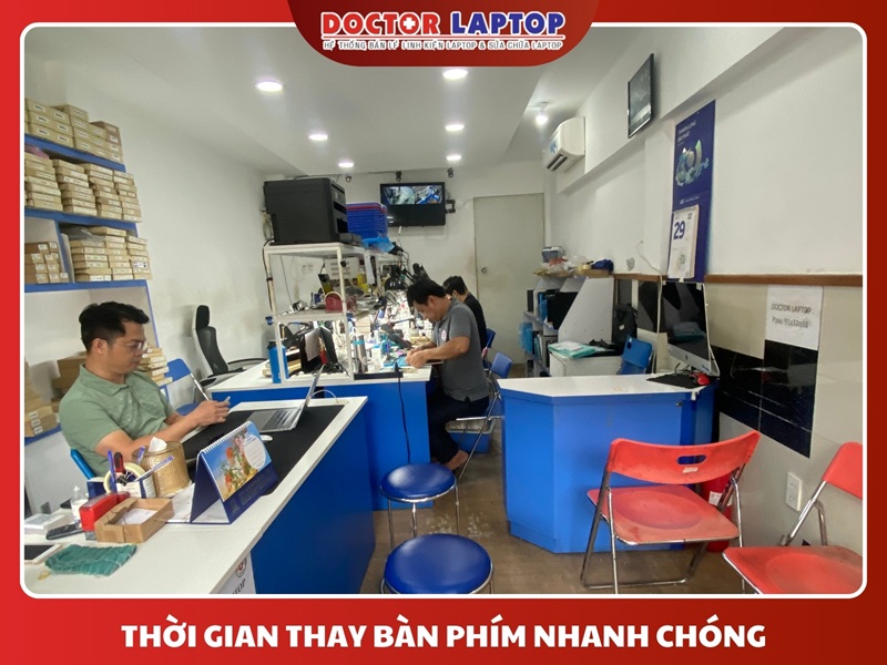 Thay bàn phím laptop dell - 7